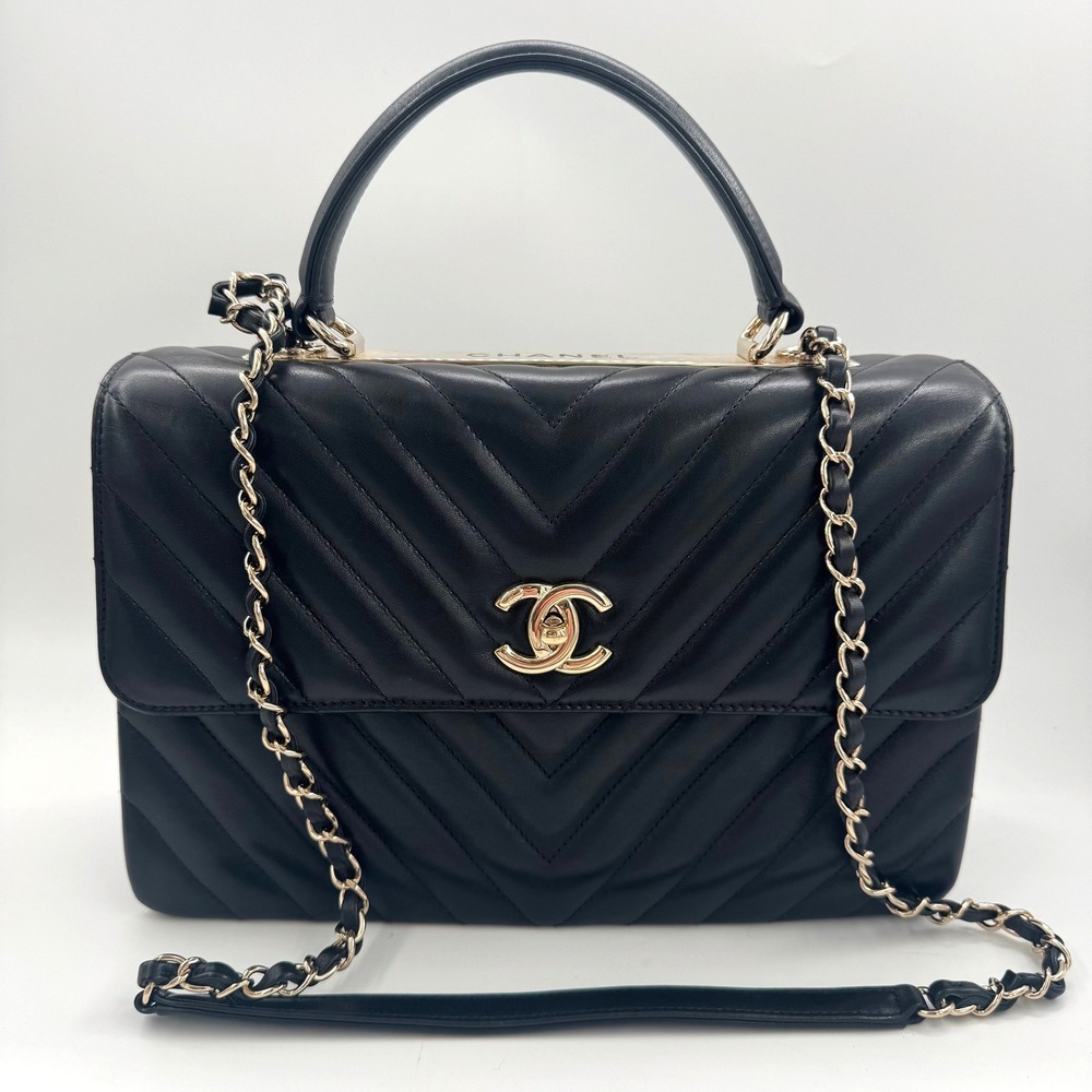 Chanel Trendy CC Chevron Lambskin Black Gold Medium Top Handle Bag‎ Series 25